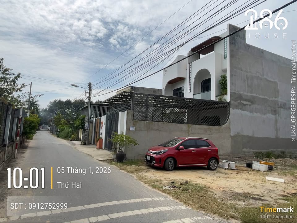 Nhà mặt tiền đường DX 64 Định Hoà 110m² giá 700 triệu - Sẵn sàng nhận nhà!