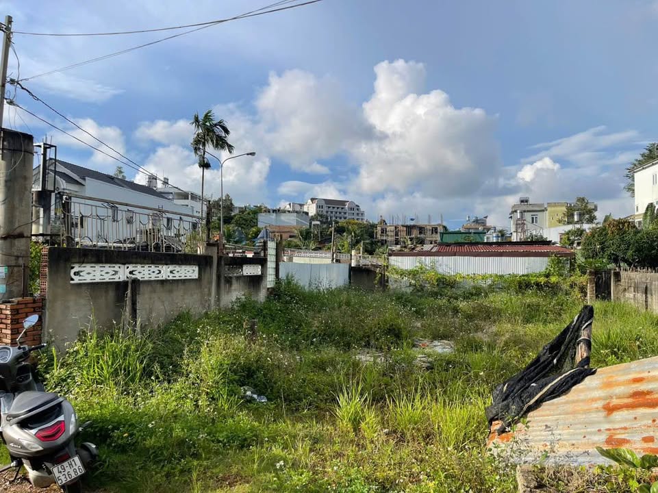 Đất thổ cư Hẻm 93 Hà Giang, Phường 1, TP. Bảo Lộc - 200m² giá 3.2 tỷ - Đường vào thoáng đãng!