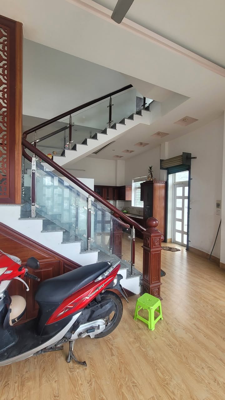 Nhà mặt tiền Đống Đa Quy Nhơn 51.2m² giá 4 tỷ - Ôm góc, kinh doanh thuận lợi!