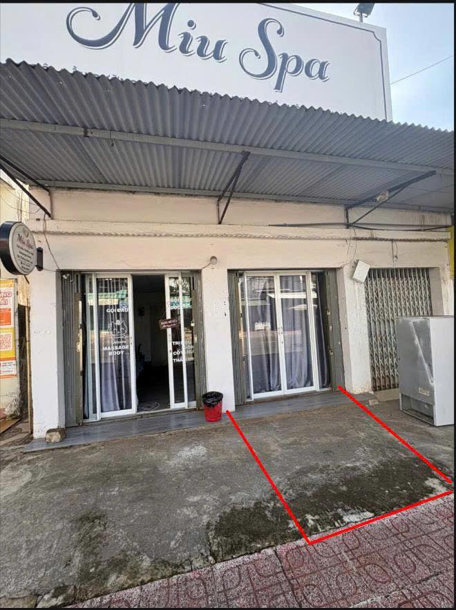 Cho thuê mặt bằng vỉa hè đường Nguyễn Thái Học, Bảo Lộc - Phù hợp kinh doanh đồ ăn mang đi