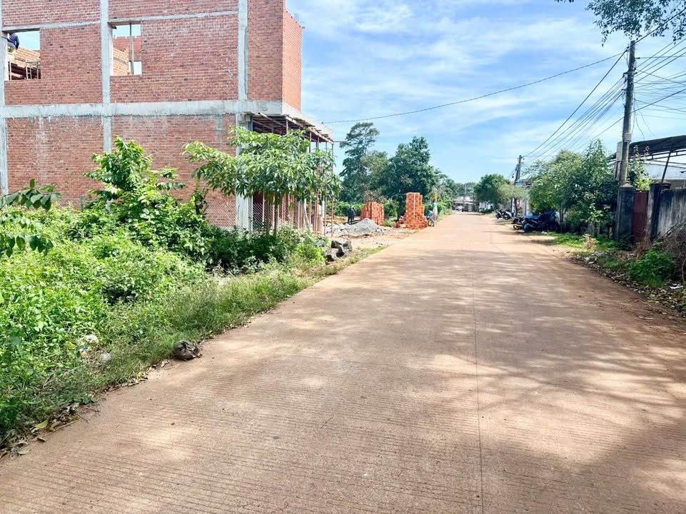 Đất nền Cư Suê Đắk Lắk 136.83m² giá 1.7 tỷ - Đầu tư sinh lời ngay!