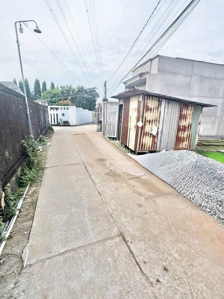 Bán lô đất thổ cư hẻm 504 Quốc lộ 1A, Tân An, Long An 100m² - Đường xe 7 chỗ thuận tiện!