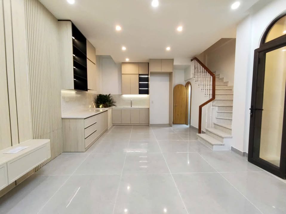 Nhà phố Điện Biên Phủ, Ngô Quyền, Hải Phòng 35m² giá 3.8 tỷ - Chính chủ, pháp lý rõ ràng!