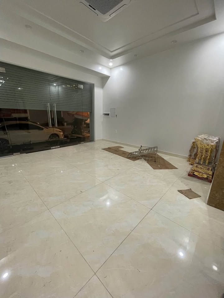 Nhà liền kề Bạch Đằng Luxury, Hải Phòng 75m² giá 12 tỷ - Thiết kế hiện đại, kinh doanh thuận lợi!