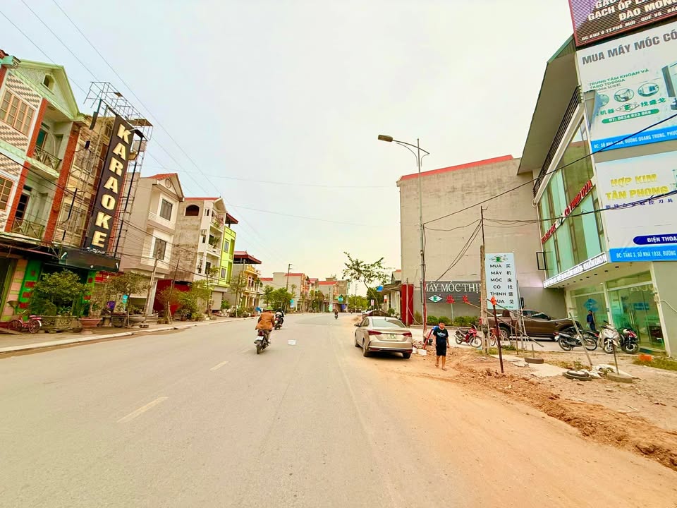 FrontHouse đường Quang Trung, Quế Võ 170m² giá 11 tỷ - Trục chính kinh doanh sầm uất!