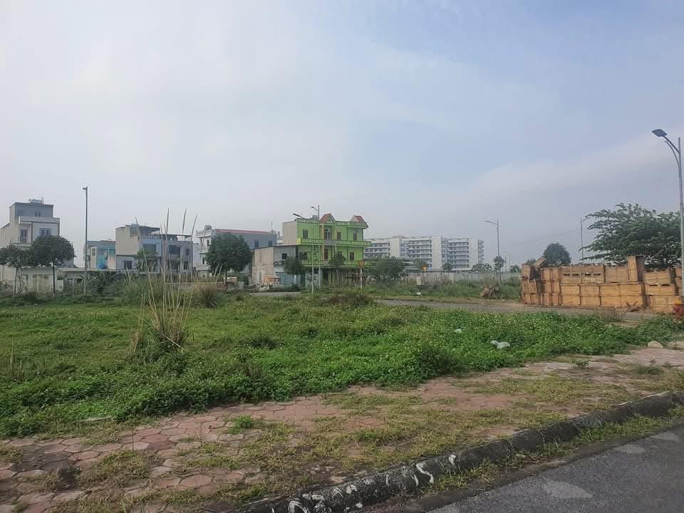 Đất nền Liêm Tuyền, Phủ Lý 101m² giá 5.05 tỷ - Sổ đỏ chính chủ, gần Bệnh viện Bạch Mai!