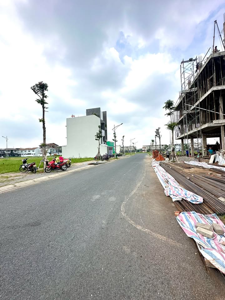 Đất nền khu Nam Long 2 Cần Thơ 180m² giá 7.4 tỷ - Pháp lý rõ ràng, sổ hồng sẵn!