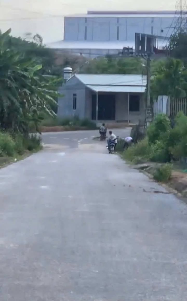 Đất nền Văn Lãng Yên Bình 370m² giá 1 tỷ - Đầu tư sinh lời lý tưởng!