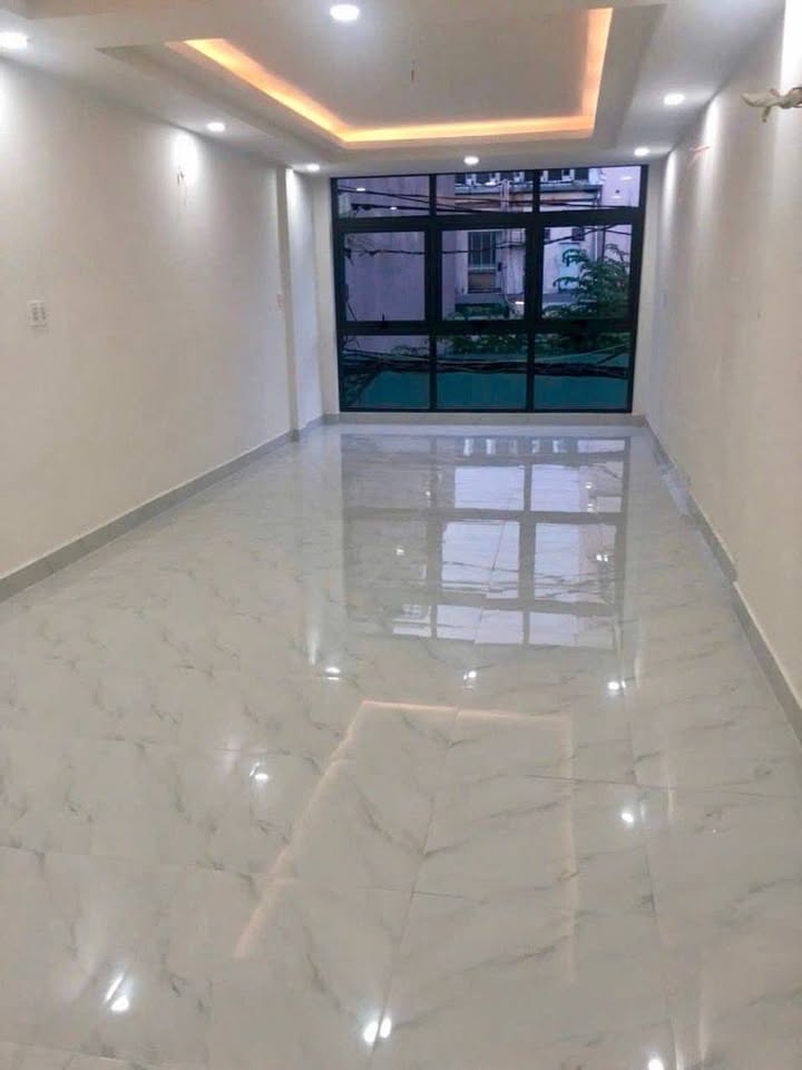 Nhà mặt tiền chợ Vải Tân Bình 68m² giá 25 tỷ - Vị trí tuyệt đẹp cho kinh doanh!