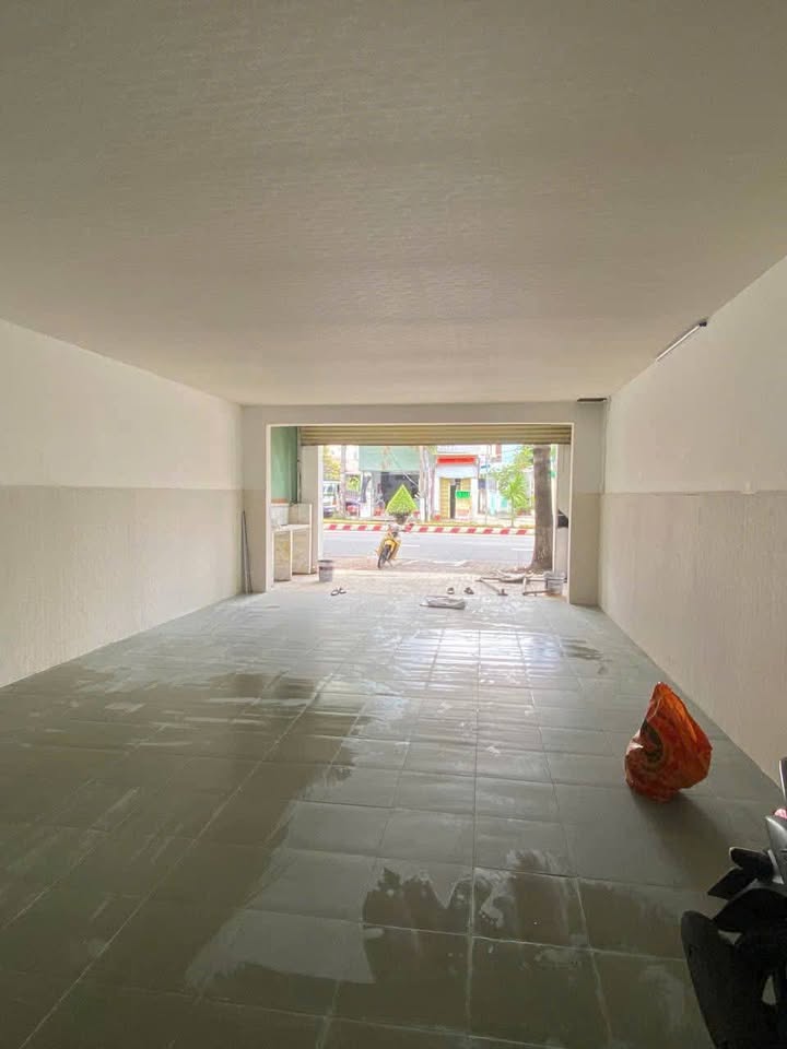 Cho thuê mặt tiền Huỳnh Văn Luỹ, Thủ Dầu Một 110m² - Giá chỉ 17 triệu/tháng!