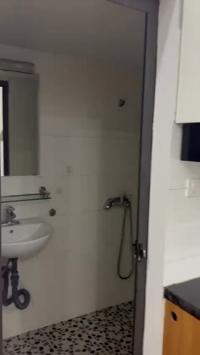 Cho thuê phòng CCMN 58/63 Nguyễn Khánh Toàn, Cầu Giấy giá 4 triệu - Nội thất đầy đủ, nhận xe điện!