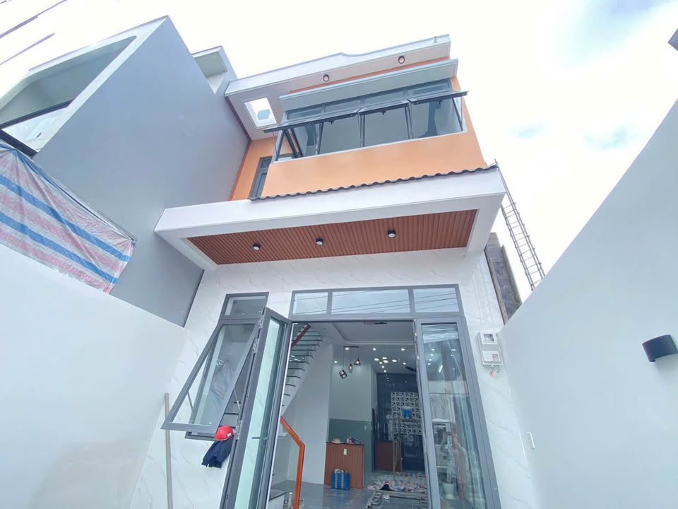 Nhà phố Trần Chiên, Cái Răng, 72m² giá 2.89 tỷ - Sân đậu ô tô, gần ĐH Tây Đô!