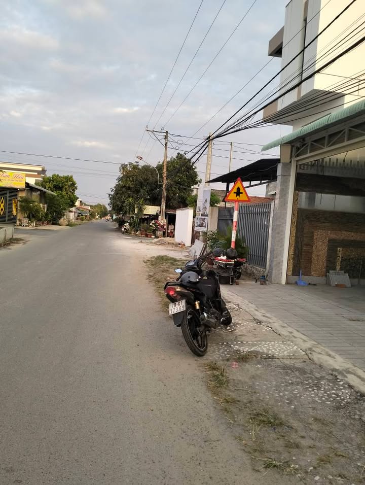 Nhà cho thuê tại Ninh Thạnh, Tây Ninh 9m² giá 5 triệu - Đầu tư kinh doanh lý tưởng!