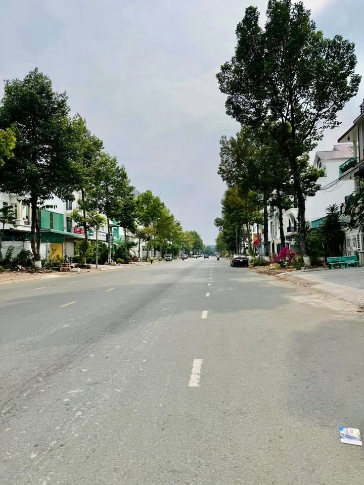 Đất nền Trần Văn Trà, Cần Thơ 120m² giá 9.6 tỷ - Vị trí kinh doanh sầm uất!