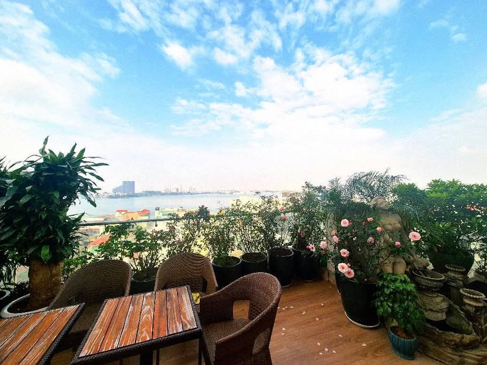 Căn hộ Duplex Golden Westlake 305m² giá 56.9 tỷ - Đẳng cấp với sân vườn view Hồ Tây!