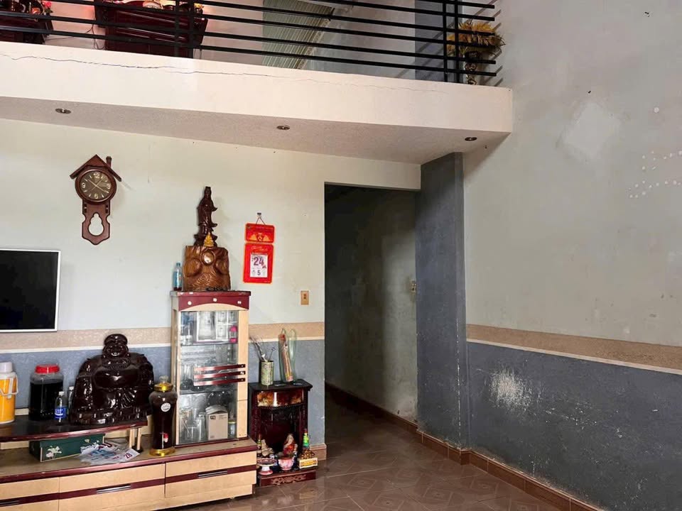 Nhà cấp 4 Phạm Ngọc Thạch 120m² giá 3.5 tỷ - Đối diện công viên thoáng đãng!