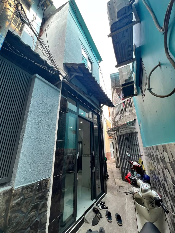 Nhà phố Phú Nhuận 40m² giá 3.75 tỷ - Sẵn sàng vào ở với nội thất tặng kèm!