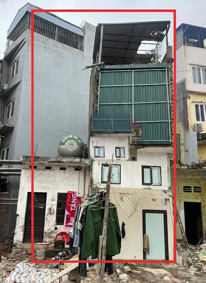 FrontHouse mặt đường La Thành, quận Ba Đình 42m² giá 27.8 tỷ - Đầu tư hấp dẫn!