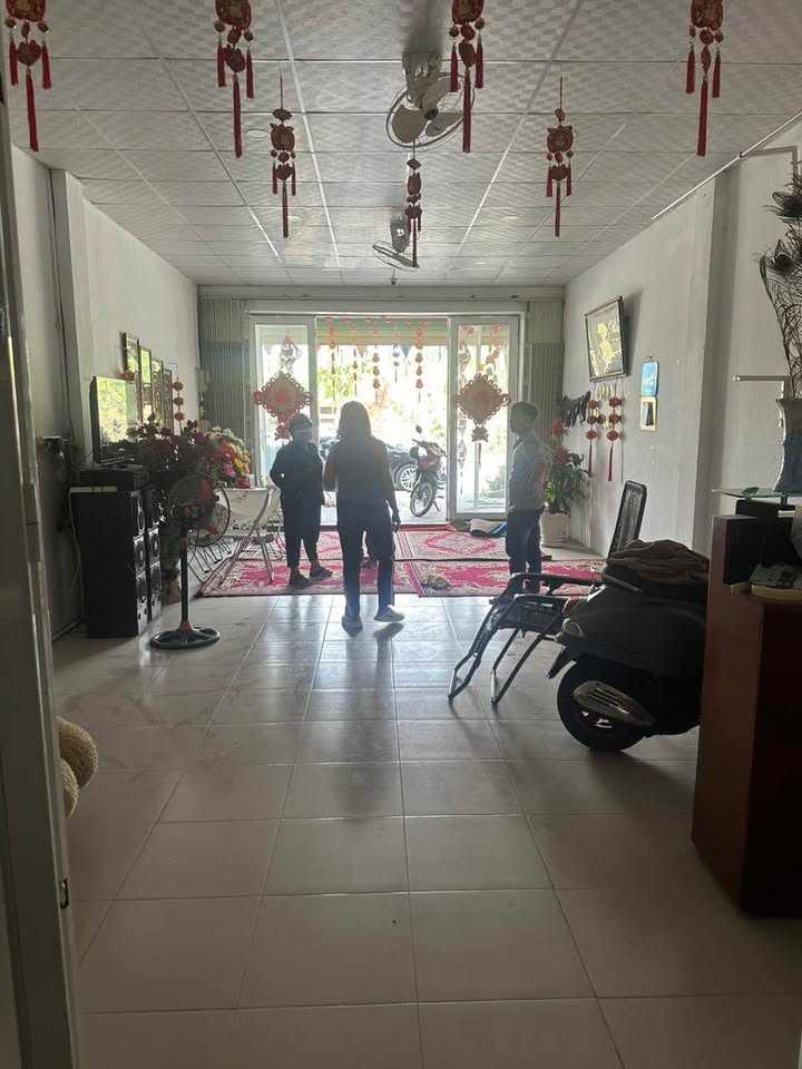 Nhà mặt tiền 768 Bình Hòa, Vĩnh Cửu 137m² giá 5.2 tỷ - Vị trí kinh doanh đắc địa!