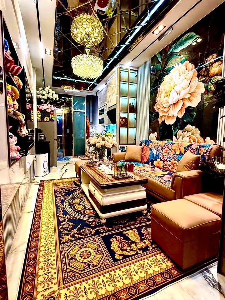 Nhà phố Minh Khai 40m² giá 13.9 tỷ - Nội thất Châu Âu sang trọng, sẵn sàng ở ngay!