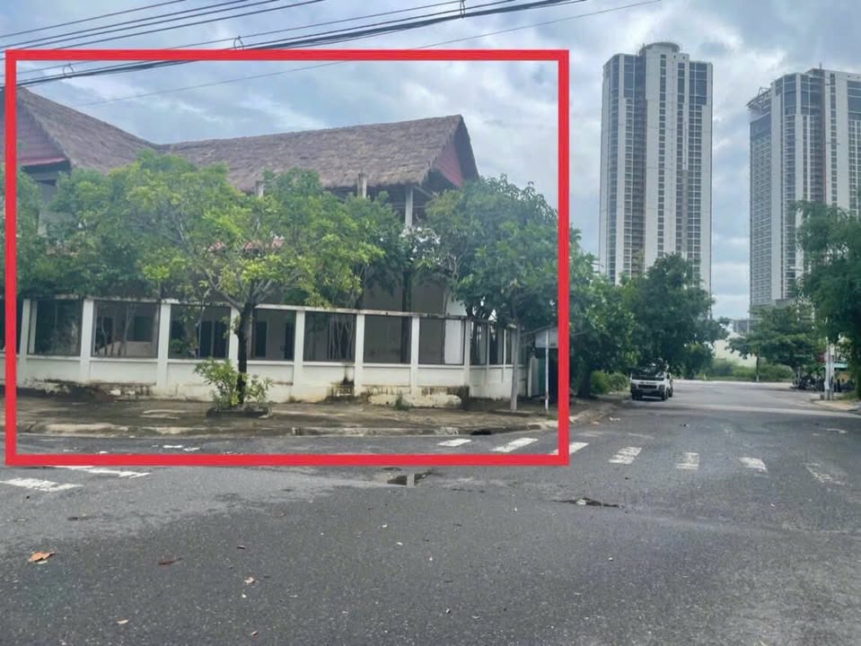 Bán lô góc biệt thự Vĩnh Hòa Nha Trang 471.4m² giá 31.5 tỷ - Đầu tư sinh lời ngay!