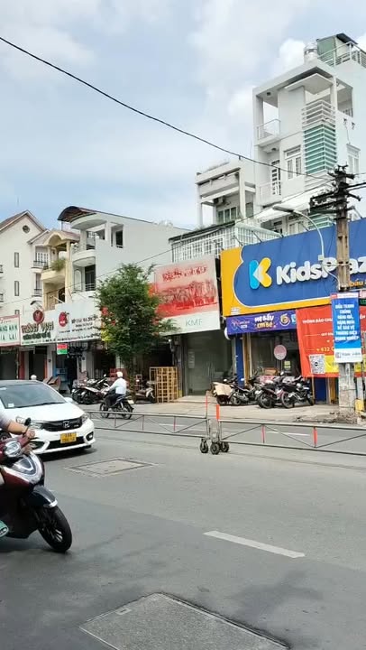 Nhà mặt tiền Trường Chinh, Q.Tân Bình 70m² giá 17 tỷ - Kinh doanh đỉnh cao!