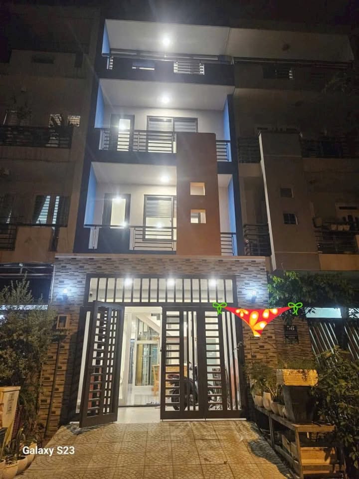 Nhà nguyên căn Khu Dân Cư Him Lam Trung Sơn Q7 100m² giá 45 triệu - Phù hợp làm văn phòng và ở gia đình!