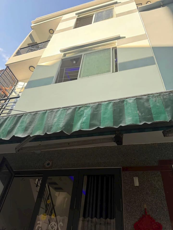 Nhà 3 tầng tại kiệt 81 đường Ba Đình, Đà Nẵng - Giá 4.95 tỷ - Full nội thất