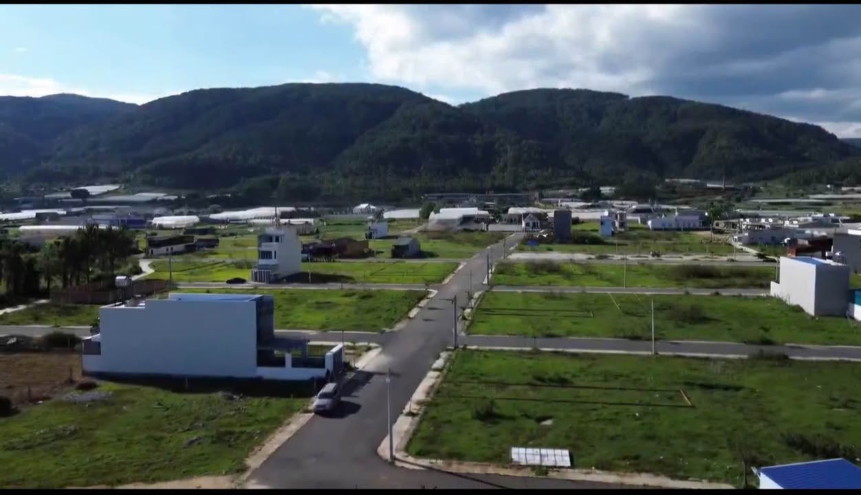 Lô đất Đinh Tiên Hoàng, Đà Lạt 117.5m² giá 1.05 tỷ - Cơ hội đầu tư hiếm có!