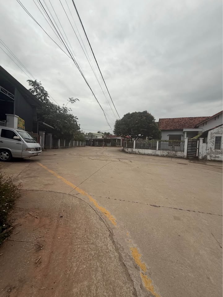 Đất nền Phường Tân Xuân, Đồng Xoài 225m² giá thỏa thuận - Đường thông, dân cư đông đúc!