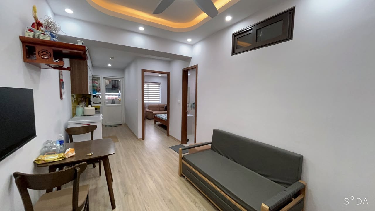 Căn hộ chung cư 30T Nam Trung Yên 42m² giá 4 tỷ - Full nội thất, sẵn sàng vào ở!