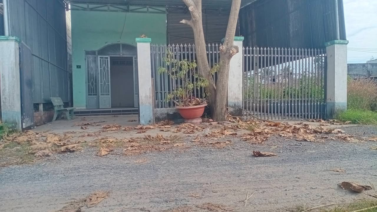 Nhà phố Hòa Thành Tây Ninh 110m² giá 750 triệu - Ô tô vào tận nhà!