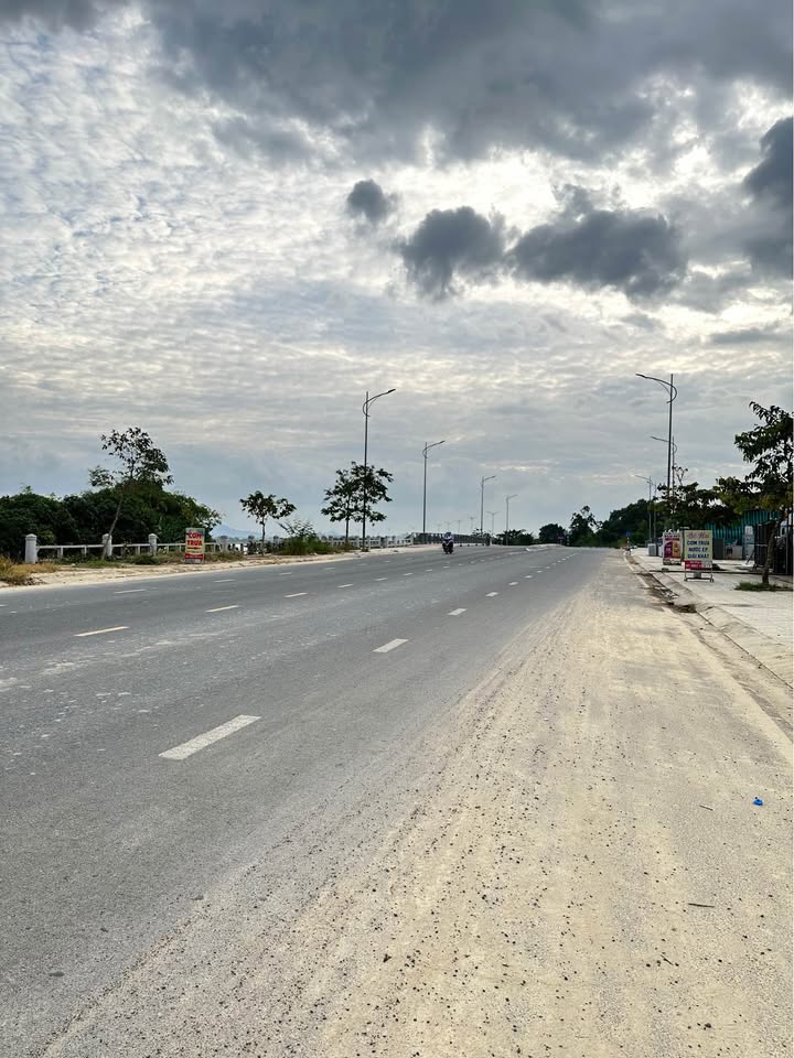 Đất mặt tiền Tỉnh Lộ 2 Diên Khánh 284.6m² chỉ 30 triệu/m² - Cơ hội đầu tư tuyệt vời!