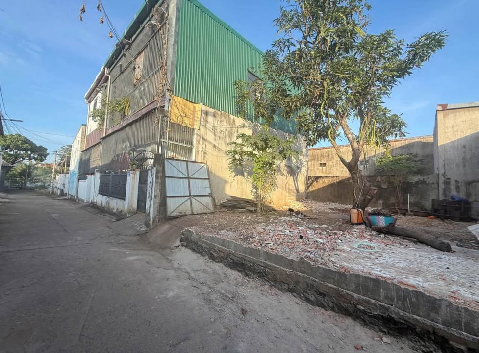 Lô đất Phùng Hưng Buôn Ma Thuột 79m² giá 1.59 tỷ - Đường ô tô thông thoáng ngay trung tâm!