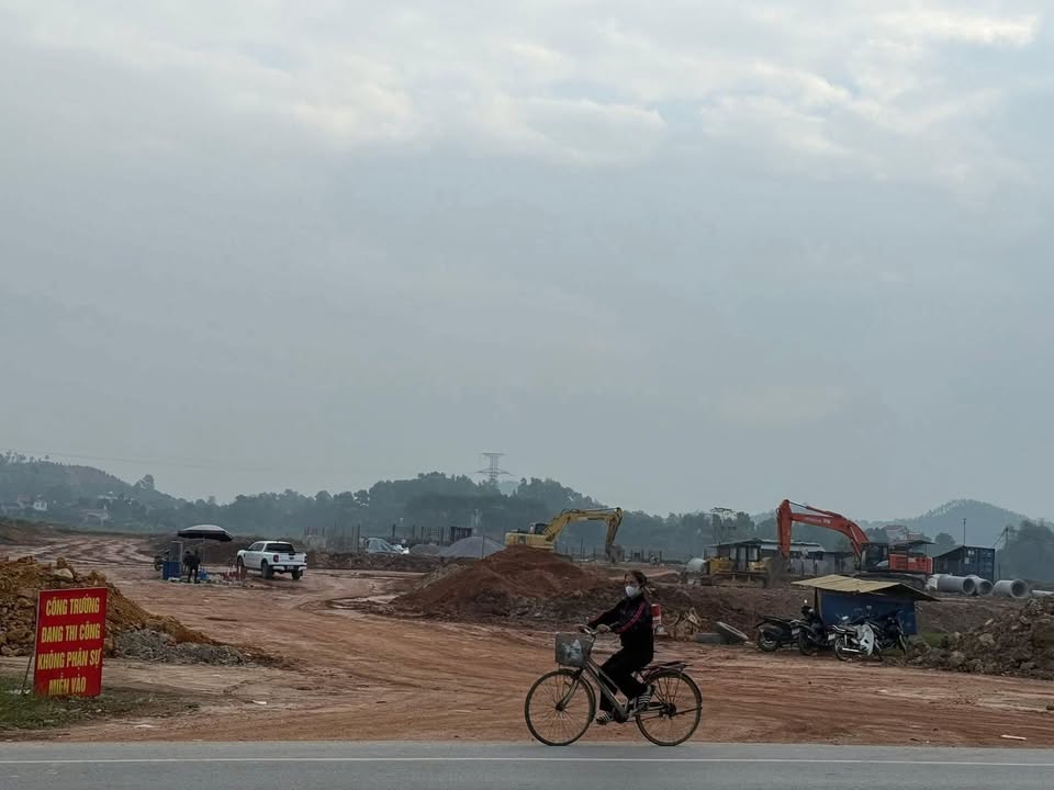 Đất mặt tiền QL17, xã Liên Sơn, huyện Tân Yên 100m² - Cơ hội đầu tư tuyệt vời!