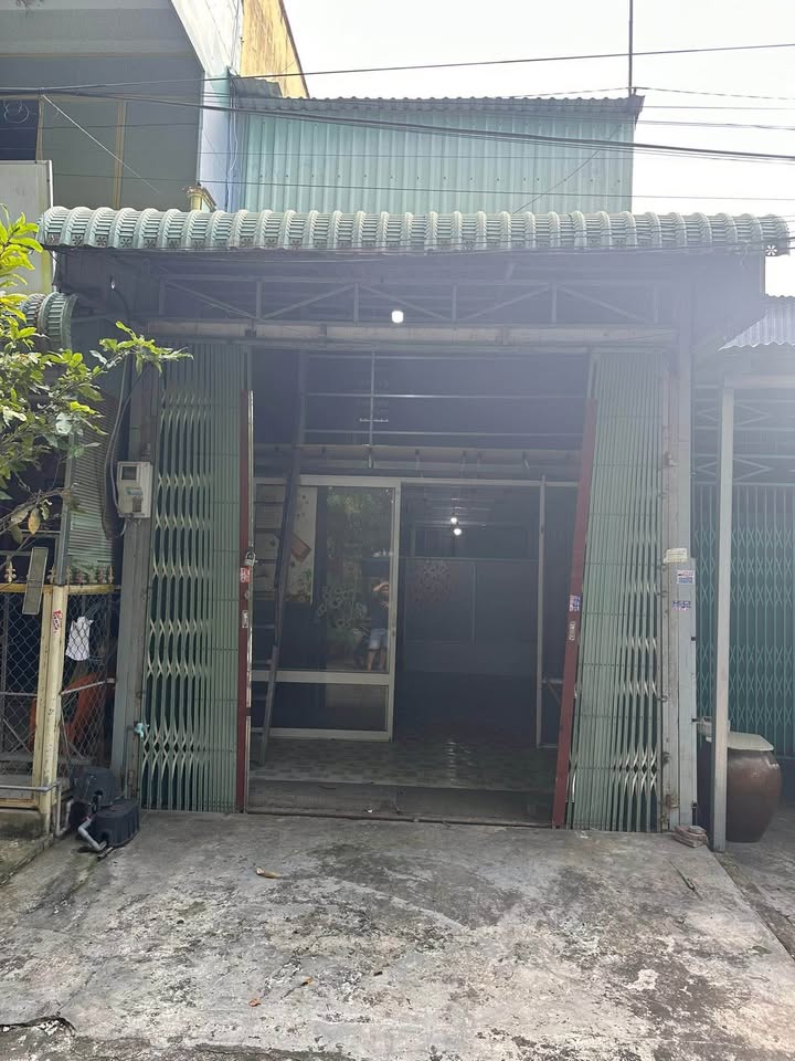 Nhà mặt tiền Lô E2 Châu Đốc 42m² giá 790 triệu - Thích hợp sinh hoạt!