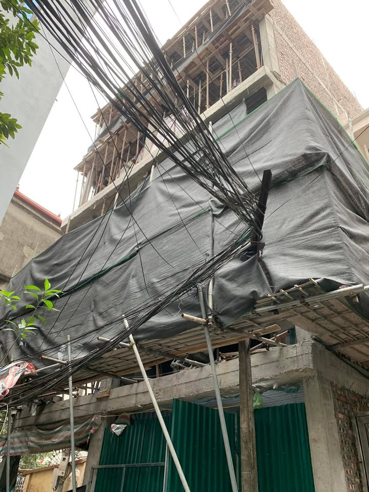 Nhà 7 tầng thang máy Xuân Đỉnh 60m² giá 19.5 tỷ - Vị trí đắc địa, tiện ích đa dạng!