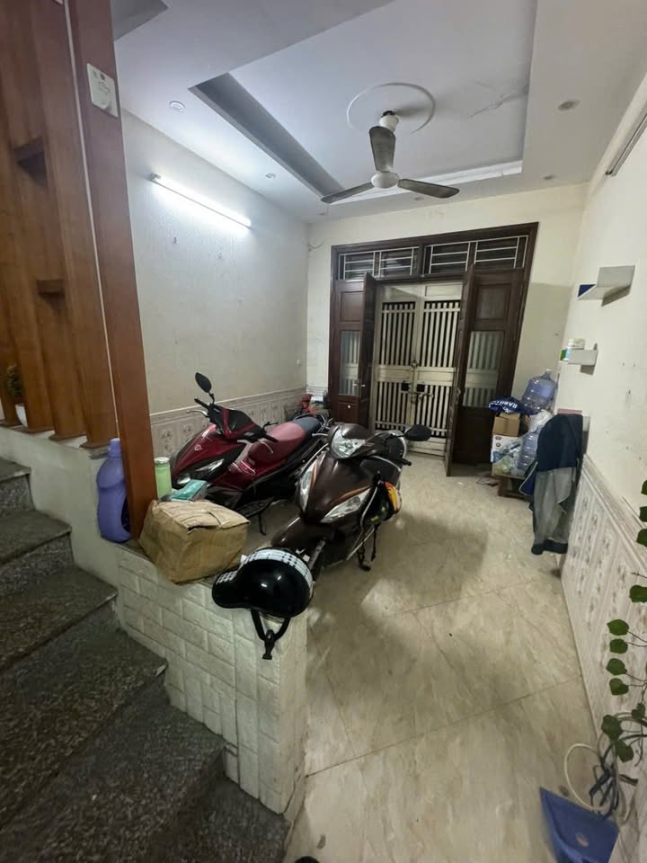 Nhà cho thuê ngõ 1 Đại Mỗ, Nam Từ Liêm 35m² - 4 phòng ngủ, giá 12 triệu!