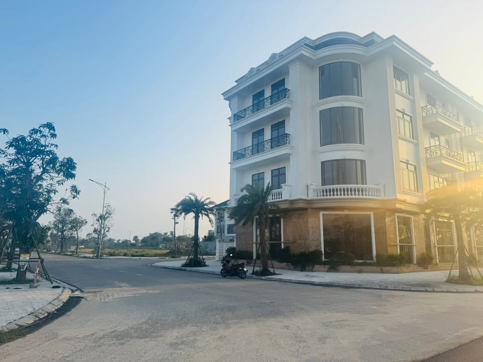 Shophouse 4 tầng khu đô thị Hà Mỹ Hưng, Hà Tĩnh 164m² giá 13 tỷ - Đầu tư sinh lời ngay!