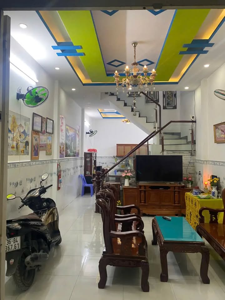 Nhà đẹp quận Bình Chánh 52m² giá 1.92 tỷ - Thiết kế sang trọng, vào ở ngay!