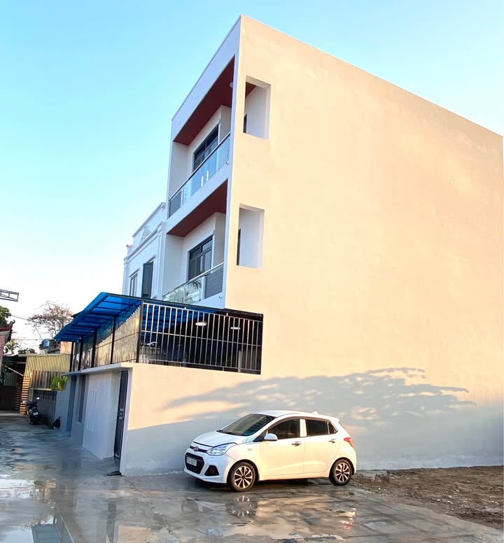 Bán nhà 3 tầng tại phường Hoàng Diệu, Thái Bình - Ô tô đỗ cửa, giá thỏa thuận!