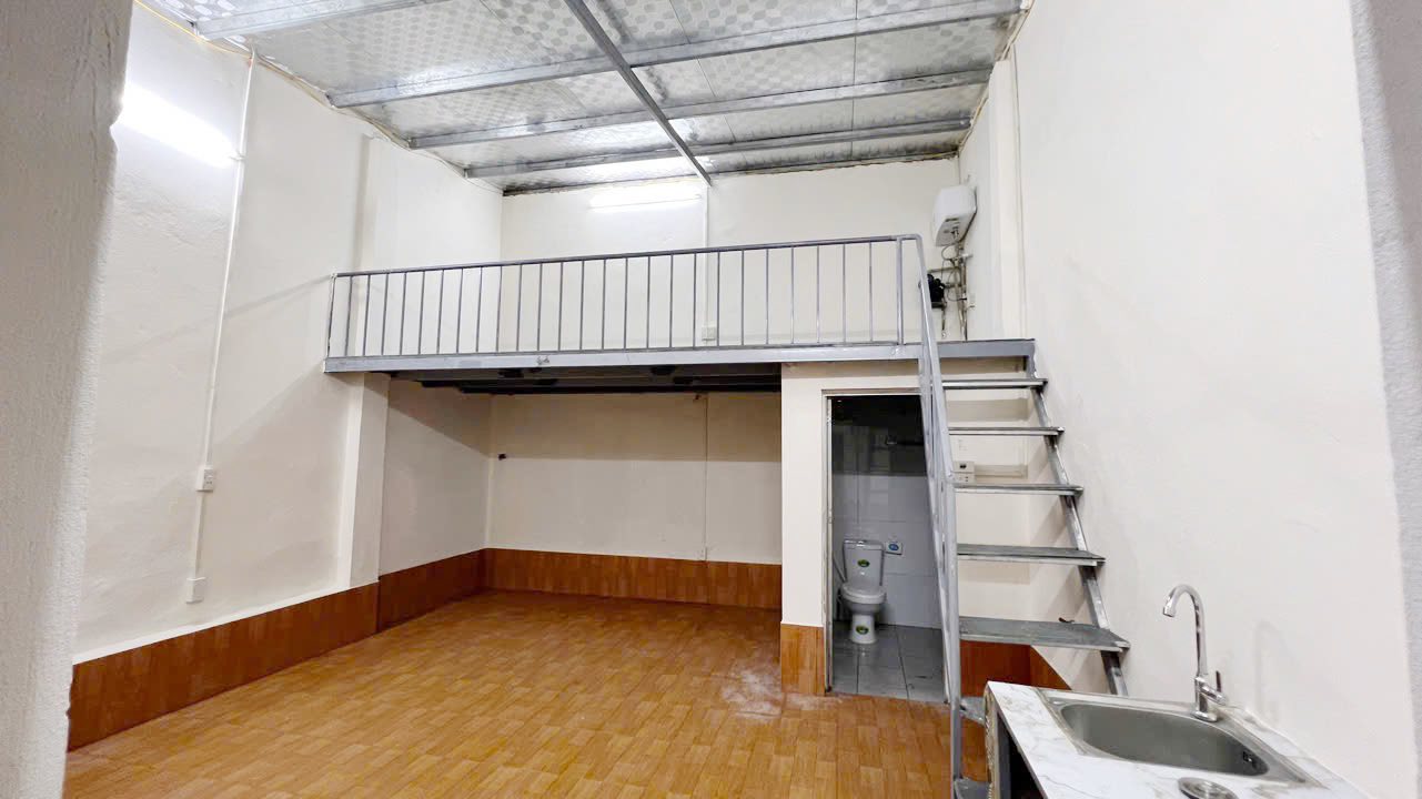 Phòng trọ cho thuê tại Lĩnh Nam, Hoàng Mai 20m² giá 3.2 triệu - Không gian thoải mái, tiện nghi đầy đủ!