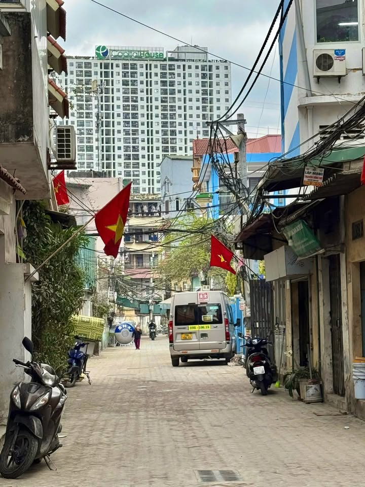 Nhà 5 tầng 2 mặt ngõ Đông Ngạc 33m² - Ô tô vào tận nhà, thiết kế hiện đại!