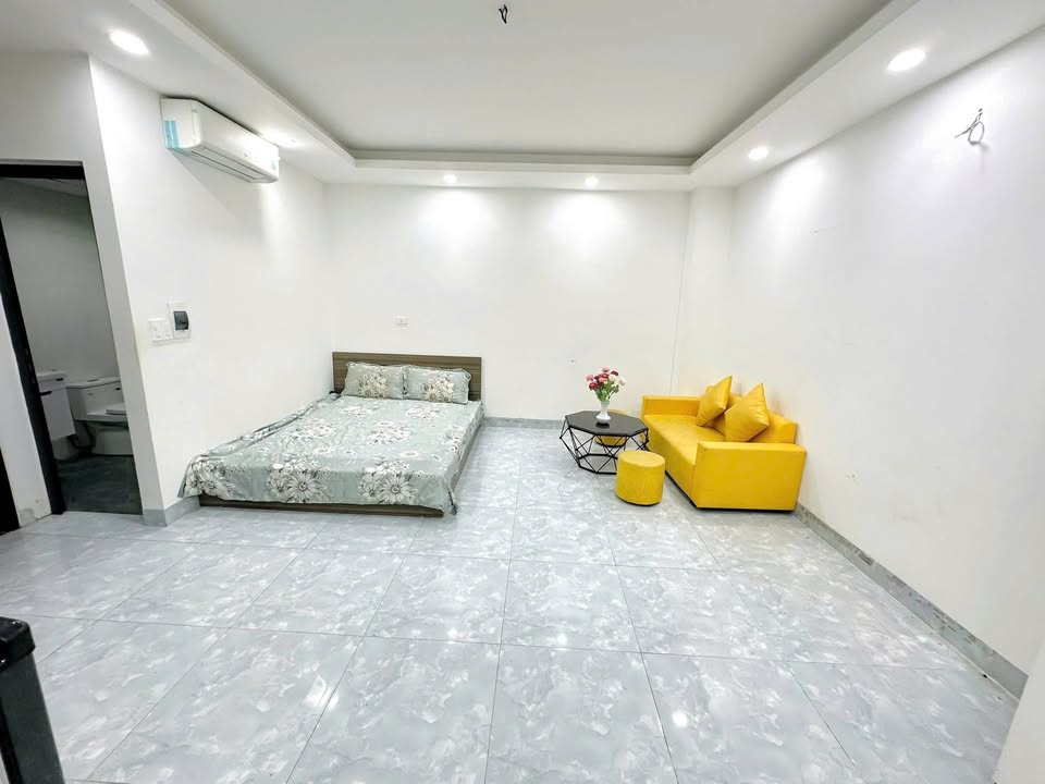 Căn hộ Đường Láng 30m² giá 5.6 triệu - Full nội thất, thang máy