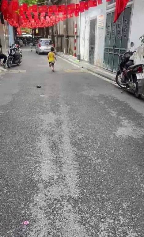 Bán nhà riêng Nghĩa Đô - 75m² giá 20 tỷ - Ô tô vào tận nhà!