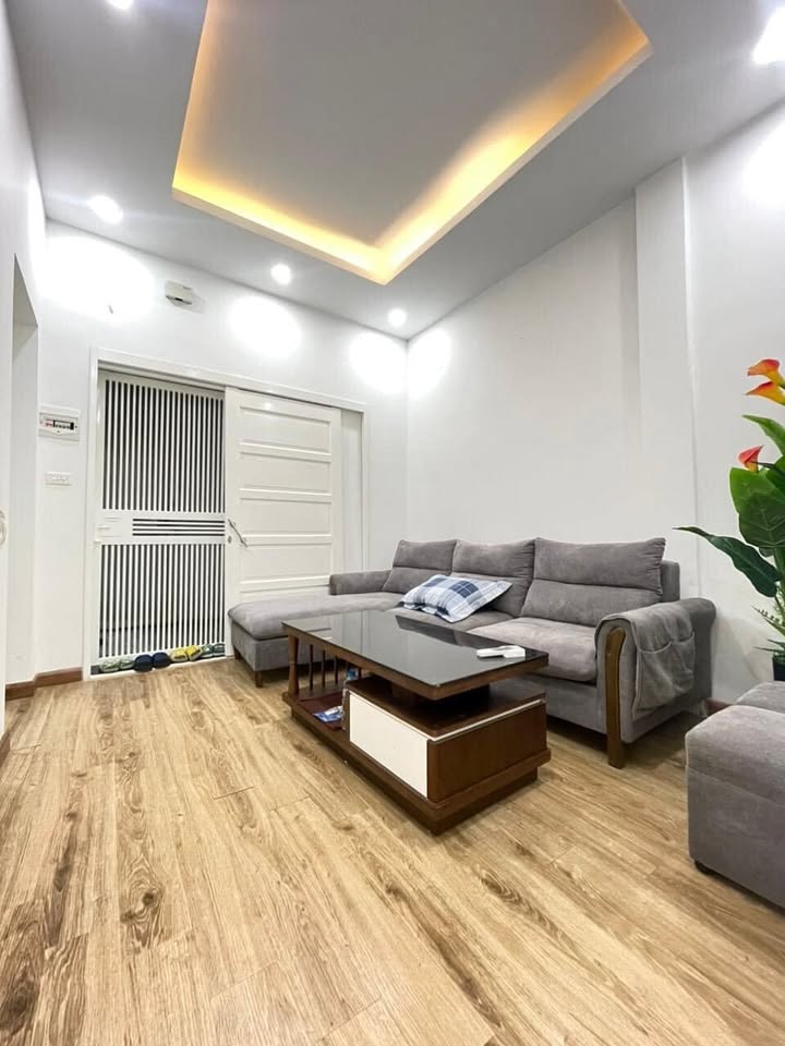 Nhà phố Vũ Trọng Phụng 60m² giá 1.6 tỷ - Full nội thất, sổ đỏ chính chủ!