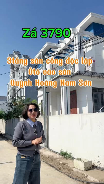 Nhà riêng 2 tầng đường Quỳnh Hoàng, 68m² giá 3.79 tỷ - Ô tô vào sân, full nội thất!