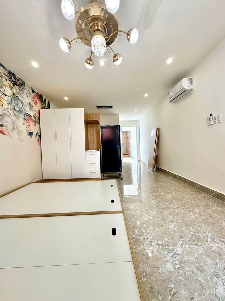 Nhà phố Bến Thành Q1 49m² giá 12.5 tỷ - Đối diện Landmark 81!