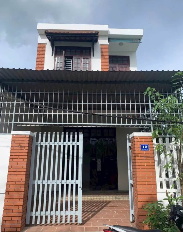 Nhà phố Từ Dân Ngọc Anh, Huế 90m² giá 2 tỷ - Pháp lý sổ hồng chính chủ!