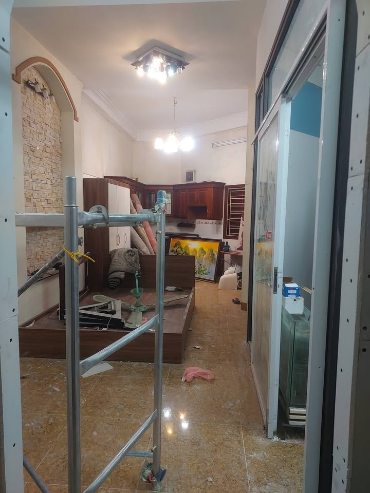 Mặt bằng kinh doanh cho thuê tại ngõ 409 Kim Mã - Giá thỏa thuận - Căn góc tiện ích!